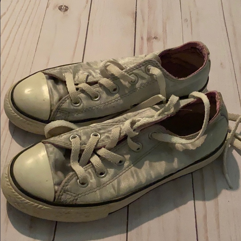 Converse all star shoes, kids size 1
